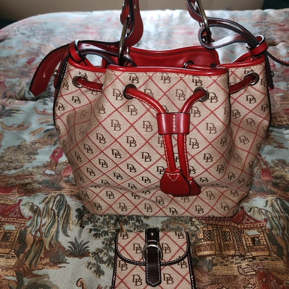 Dooney and Bourke Purse & Wallet - Picture 2 of 5